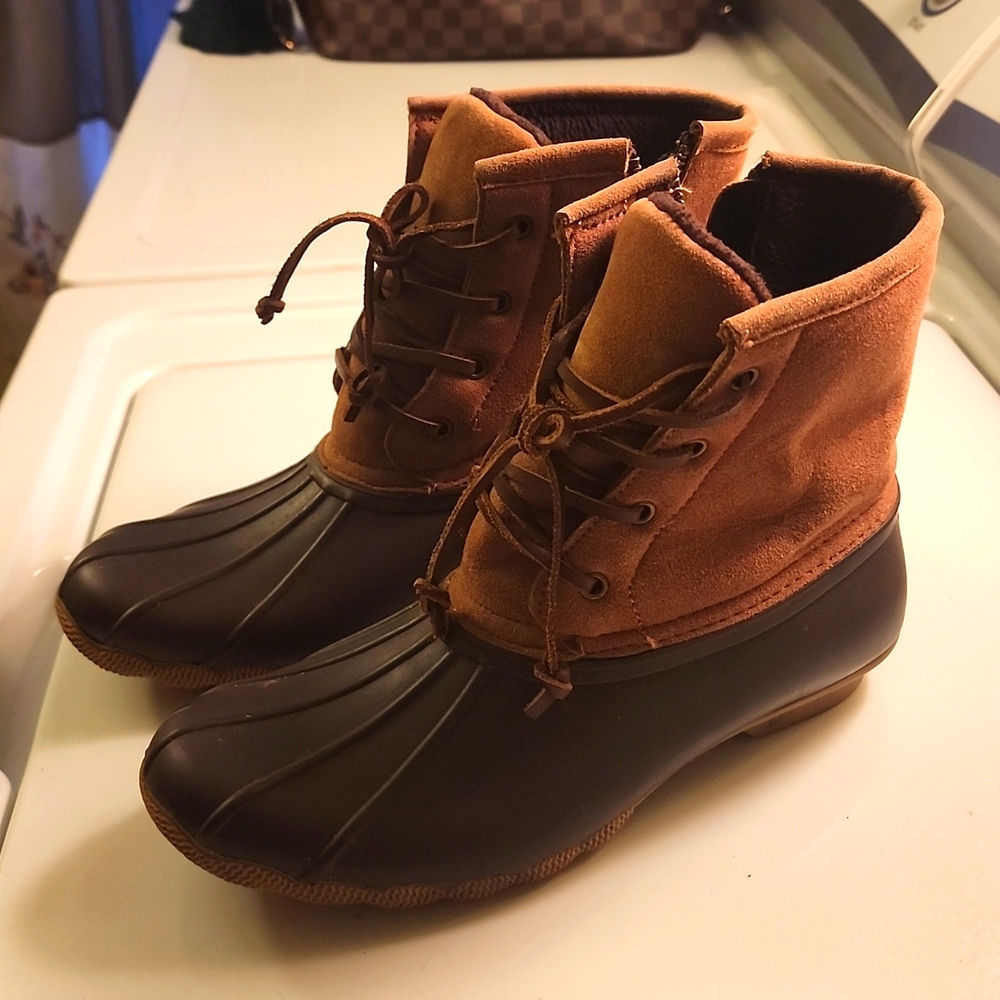 Duck Boots - Picture 3 of 4